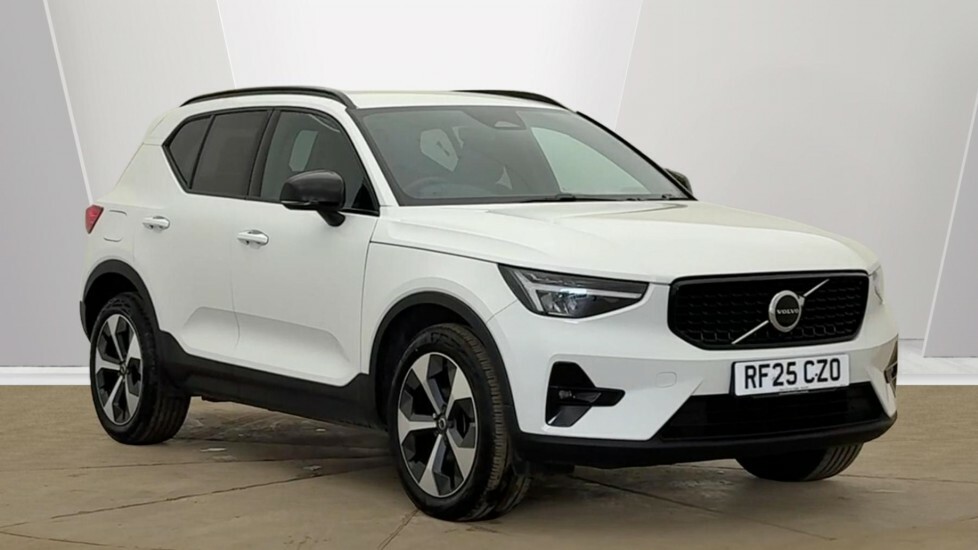 Volvo XC40 Plus, B4 Mild Hybrid, Dark Rear Tinted Wi White