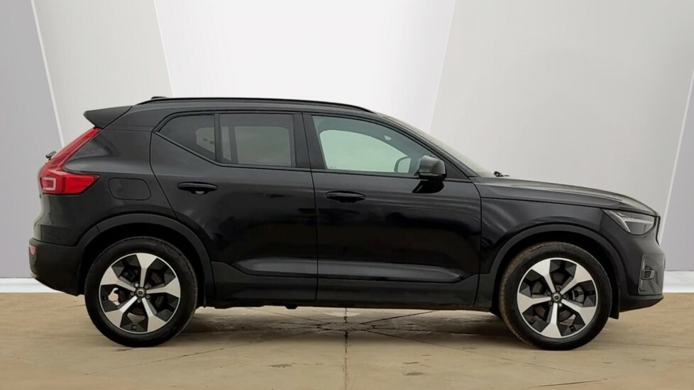 Volvo XC40 Plus, B4 Mild Hybrid, Dark 10,000 Savi RF25EUL Black #2