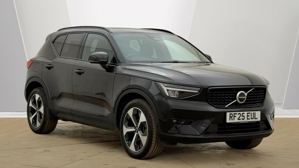 Volvo XC40 Plus, B4 Mild Hybrid, Dark 10,000 Savi Black