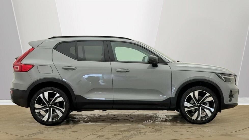 Volvo XC40 Ultra, B3 Mild Hybrid, Dark Panoramic Roo Grey #2