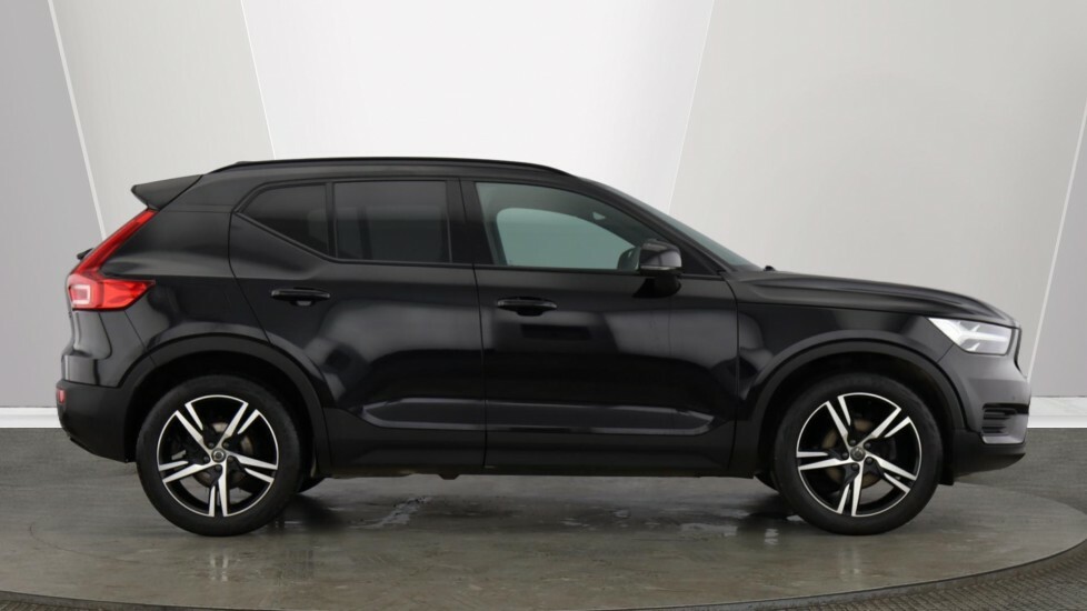 Volvo XC40 R-design, T3 Harmon Kardon Climate Pack A YY22FHE Black #2