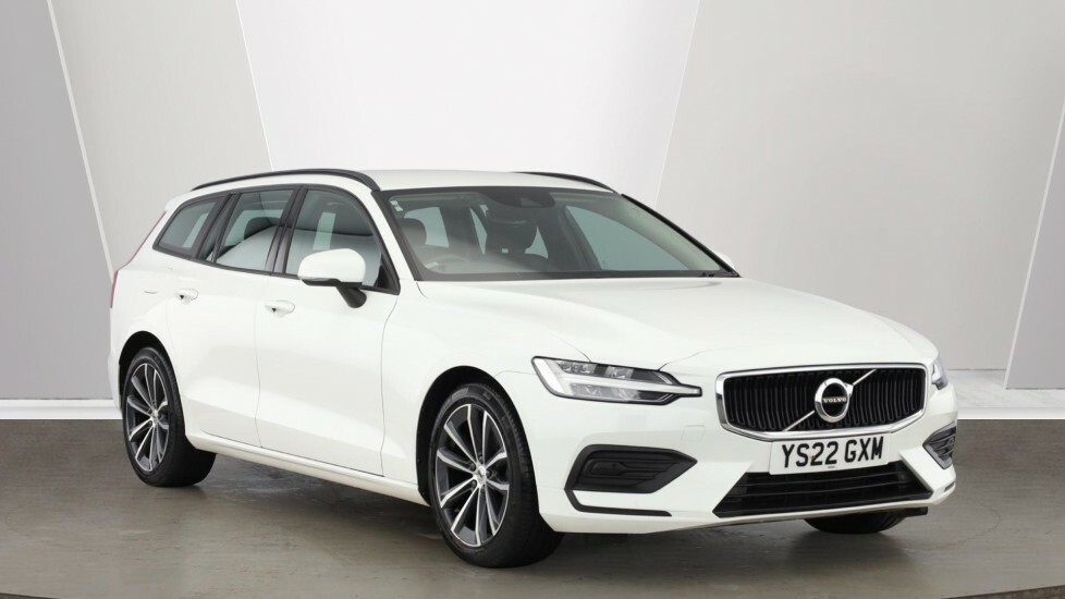 Volvo V60 Momentum, B3 Mild Hybrid Park Assist Cruise Cont White