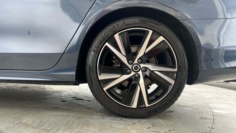 Volvo V90 R-design, B4 Mild Hybrid Park Assist Heated Seat Blue #4