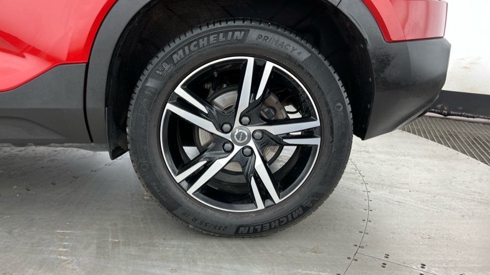 Volvo XC40 1.5 T3 R-design Suv Euro 6 Ss Red #4