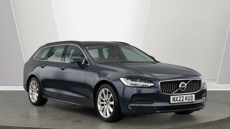 Volvo V90 Momentum, B4 Mild Hybrid Rear Camera Blue