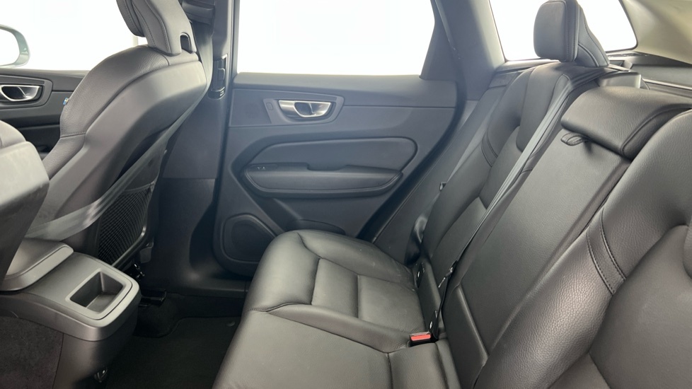 Volvo XC60 2.0 B4d Plus Dark Awd Geartronic Silver #7