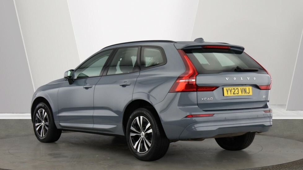 Volvo XC60 2.0 B4d Plus Dark Awd Geartronic Silver #3