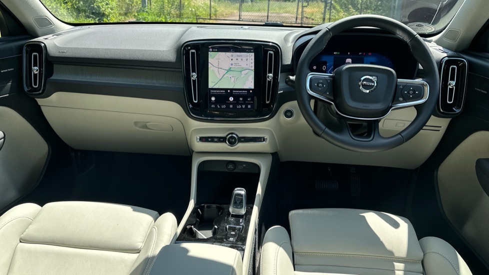 Volvo XC40 2.0 B3 Mhev Ultra Dark Suv Hybrid Dct A Black #5