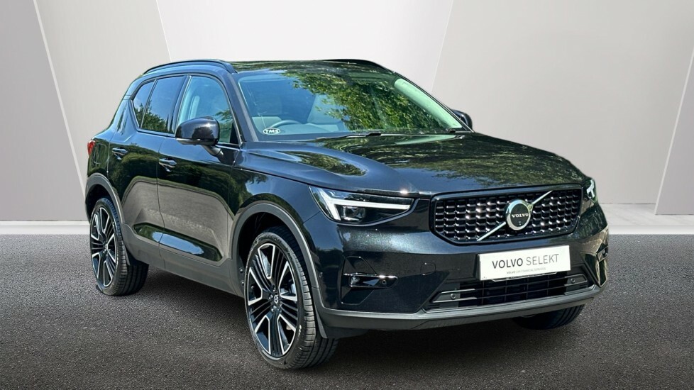 Volvo XC40 2.0 B3 Mhev Ultra Dark Suv Hybrid Dct A Black