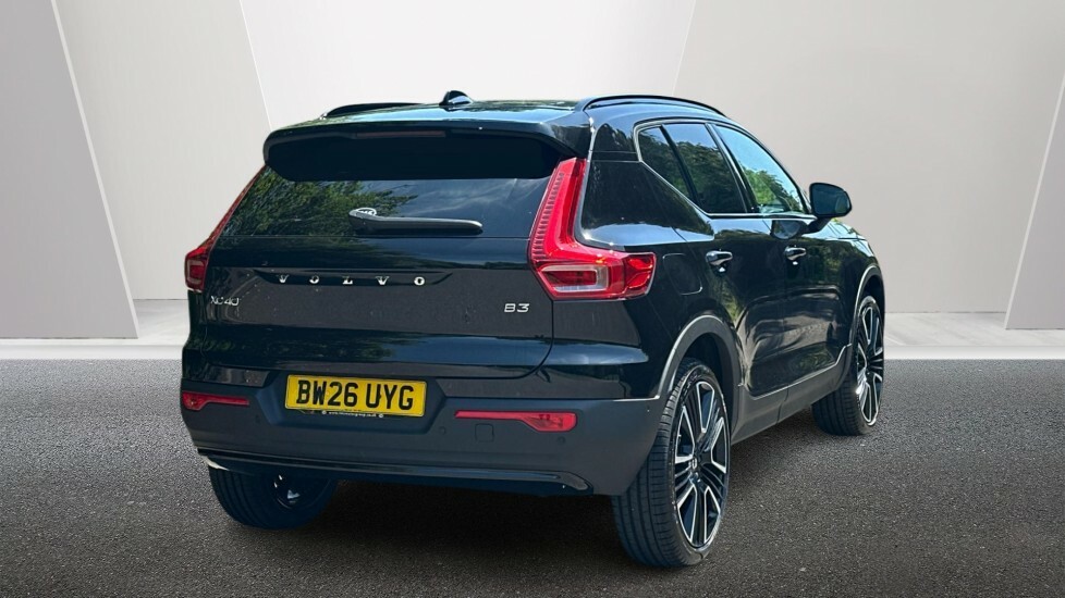 Volvo XC40 2.0 B3 Mhev Ultra Dark Suv Hybrid Dct A Black #2