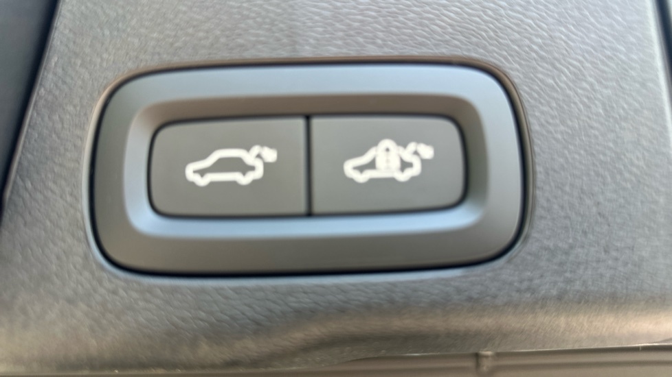Volvo XC60 2.0 T6 335 Phev Plus Pro Dark Awd Geartronic  #16