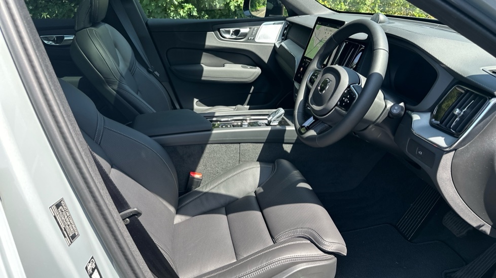 Volvo XC60 2.0 T6 335 Phev Plus Pro Dark Awd Geartronic  #33