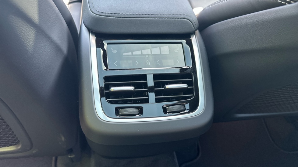 Volvo XC60 2.0 T6 335 Phev Plus Pro Dark Awd Geartronic  #22
