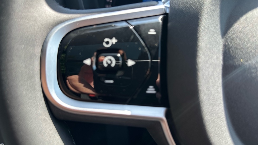 Volvo XC60 2.0 T6 335 Phev Plus Pro Dark Awd Geartronic  #38