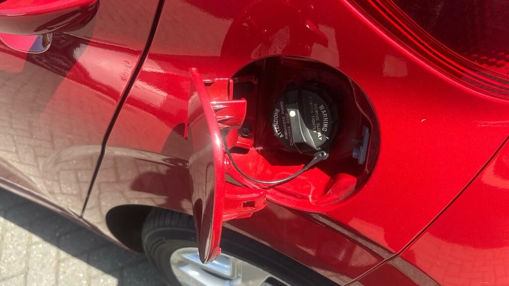 Hyundai I10 1.0 Se Connect Euro 6 Ss Red #4