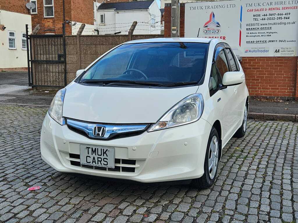 Honda Jazz Fit 1.3 Hybrid 201313 5 Seats Fresh Import White #2