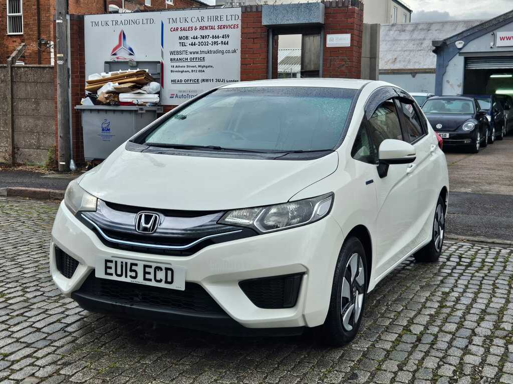 Honda Jazz Fit 1.5 Hybrid 201515 5 Seats Fresh Import EU15ECD White #2