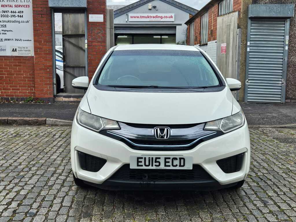 Honda Jazz Fit 1.5 Hybrid 201515 5 Seats Fresh Import EU15ECD White #6