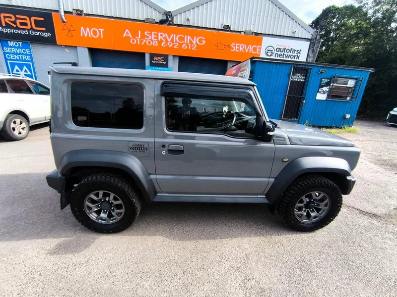 Suzuki Jimny 1.5 202323 4 Seats 2 Keys 4Wd Grey #5
