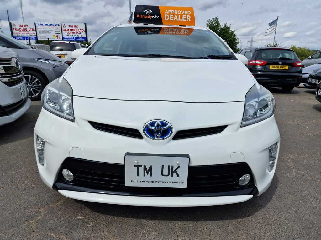 Toyota Prius 1.8 Hybrid 201515 Active 5 Seats White #6