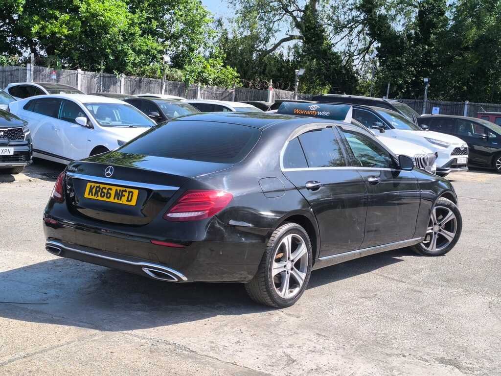 Mercedes-Benz E Class 2.0 201766 E220d Se Premium S KR66NFD Black #3