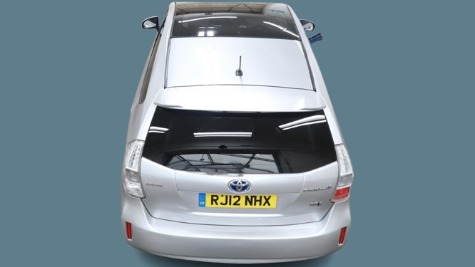 Toyota Prius+ Hatchback Silver #8