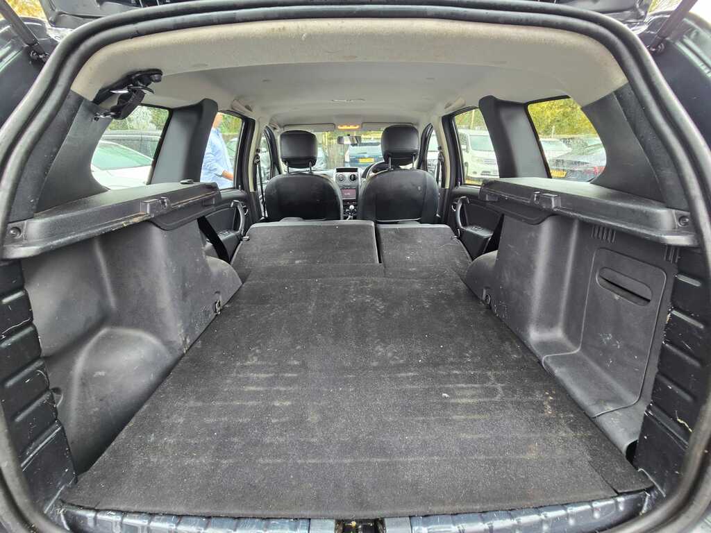 Dacia Duster 1.5 Dci Laureate Suv Black #28