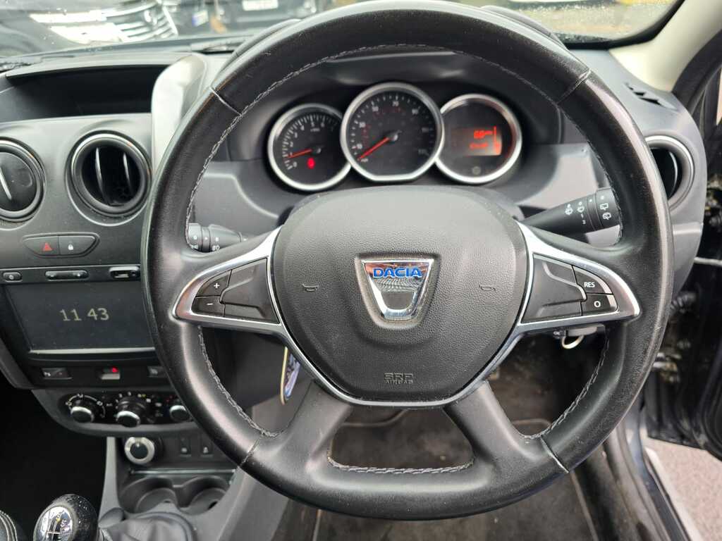 Dacia Duster 1.5 Dci Laureate Suv Black #14