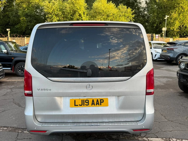 Mercedes-Benz V Class Mpv Black #7