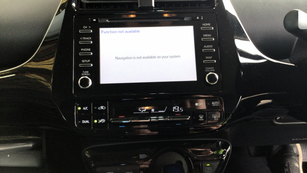 Toyota Prius Active 1.8 Red #11