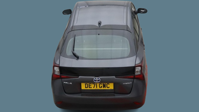Toyota Prius Active 1.8 Red #8