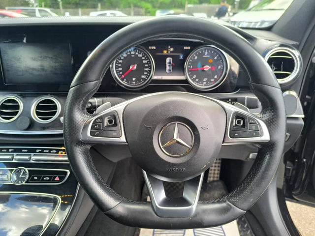 Mercedes-Benz E Class 2.0 E220d Amg Line Premium G-tronic Ss Black #14