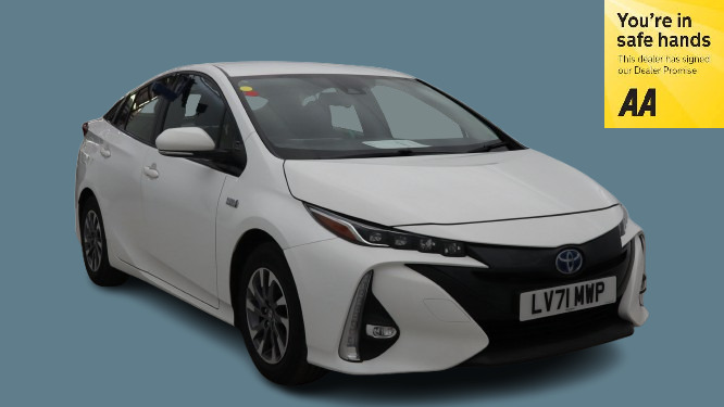 Toyota Prius 1.8 Plugin Hybrid 202171 8.8Kwh Business Edition White