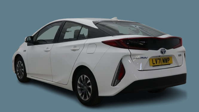 Toyota Prius 1.8 Plugin Hybrid 202171 8.8Kwh Business Edition White #4