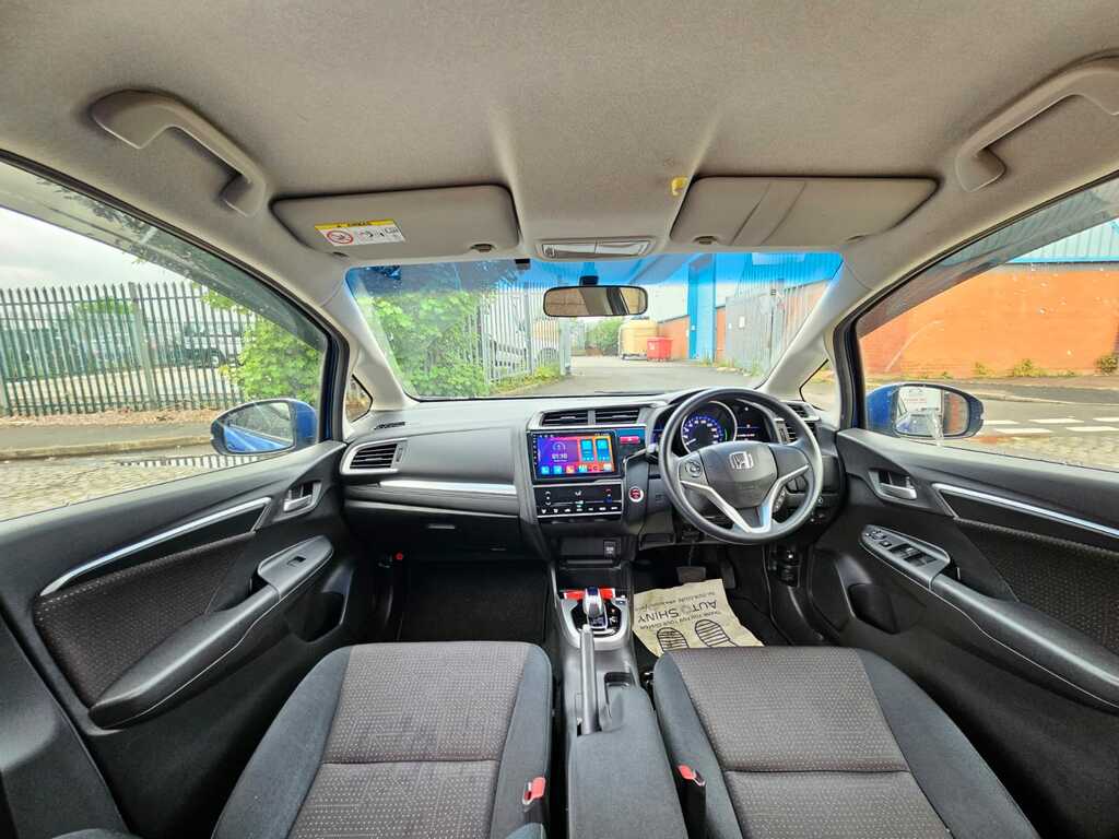 Honda Fit Jazz 1.5C Hybrd 5 Seat, Pearl Silver, Black #13