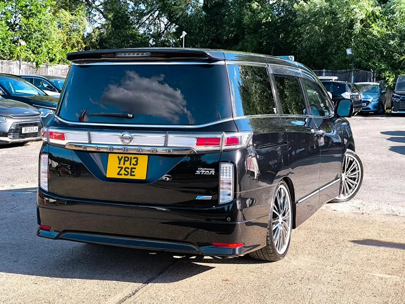 Nissan Elgrand 3.5 201313 7 Seat Mpv Roof Led Tv Dou Black #3