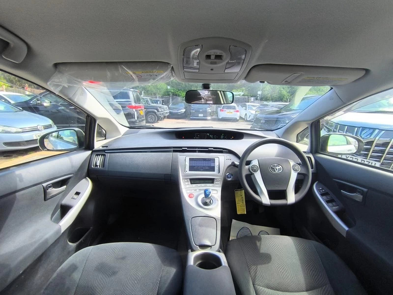 Toyota Prius T4 Black #13