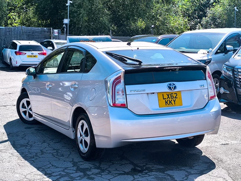Toyota Prius 1.8 Hybrid 201262 Active 5 Seats Ulez Free Silver #4