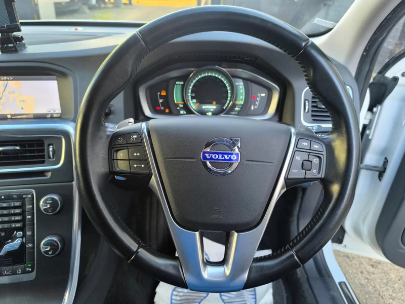 Volvo V60 D4 181 R Design Blue #14