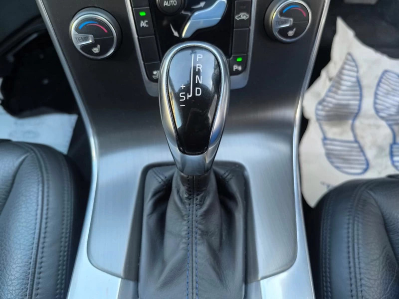 Volvo V60 D4 181 R Design Blue #20
