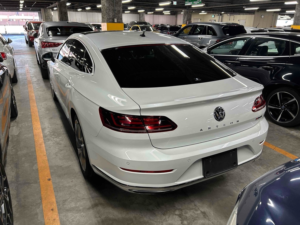 Volkswagen Arteon 2.0 201919 5 Seats Saloon Ulez Free White #2
