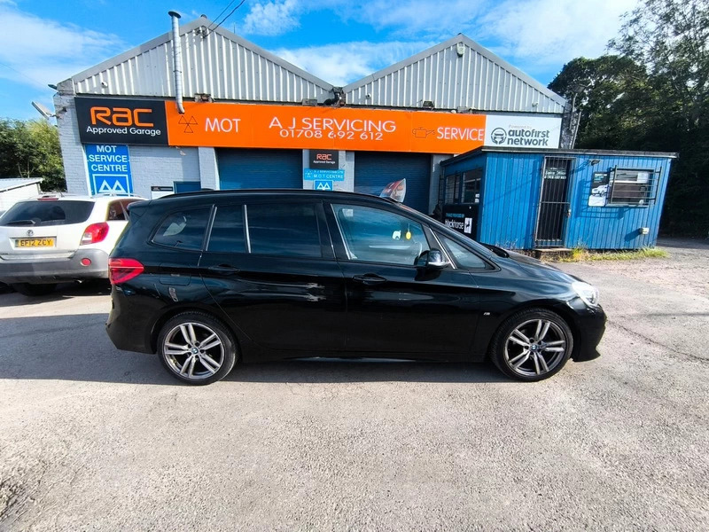 BMW 2 Series 216D 1.5 201818 7 Seats Mpv Black #5