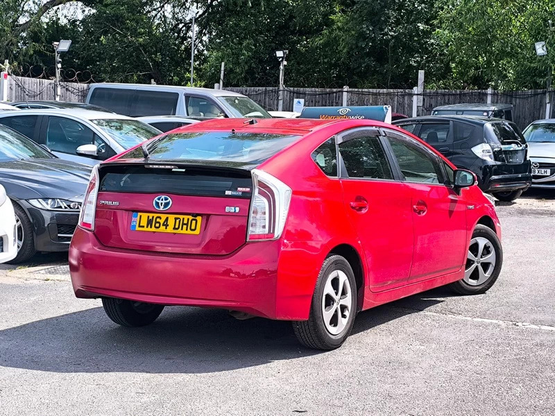 Toyota Prius 1.8 Hybrid 201564 Active 5 Seats Ulez Free Red #3
