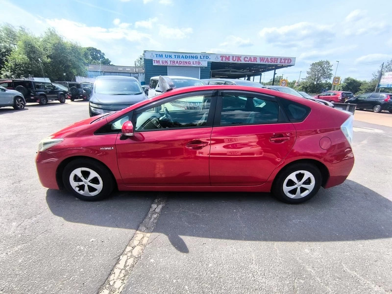Toyota Prius 1.8 Hybrid 201564 Active 5 Seats Ulez Free Red #6