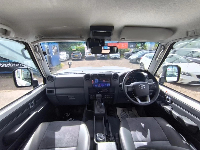 Toyota Land Cruiser Panel Van White #17