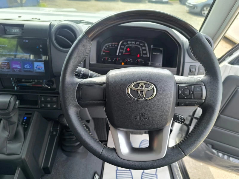 Toyota Land Cruiser Panel Van White #19