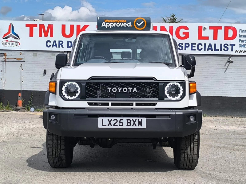 Toyota Land Cruiser Panel Van White #11