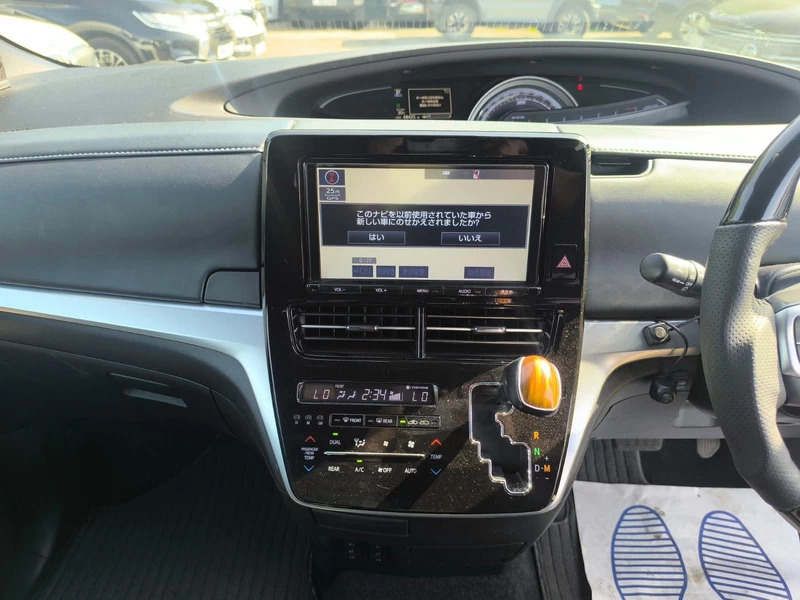 Toyota Estima E-four Hybrid  #19