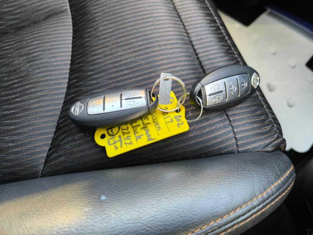 Nissan Elgrand 3.5 3.5 Black #29