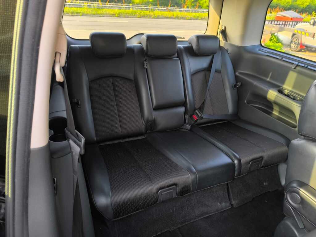 Nissan Elgrand 3.5 3.5 Black #13